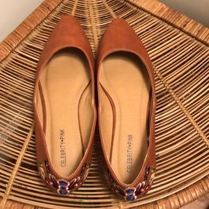 Celebrity Pink embroidered flats (8)